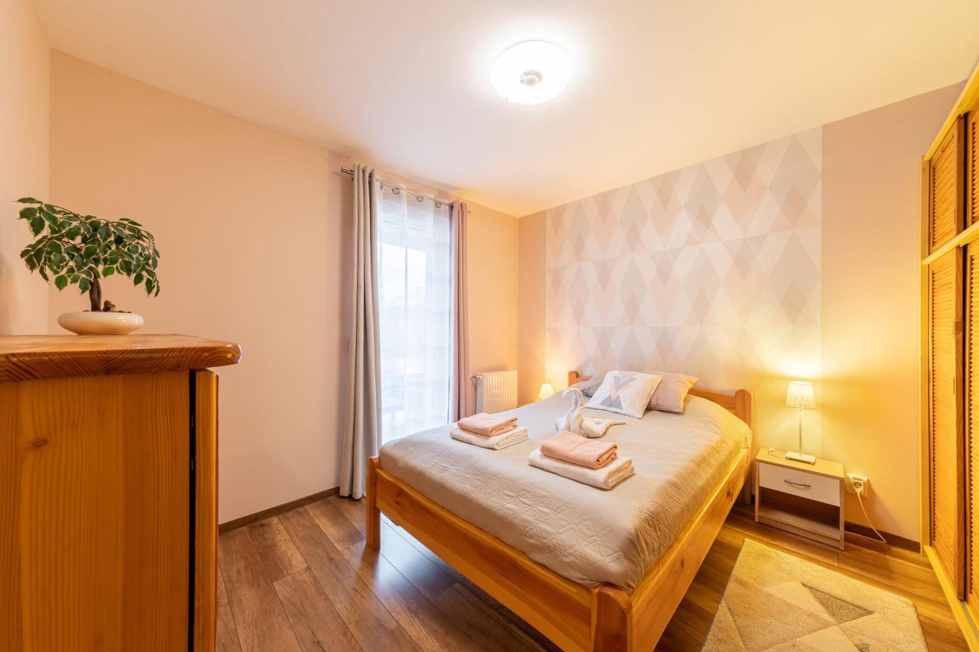 Center Budget Apartment Inside Free Parking Self Check-In Free Streaming Ac Balcony Budapeste Exterior foto